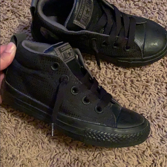 Converse chucks-Like new, Black child size12 shoes - Picture 2 of 3